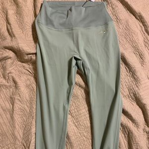 Whitney Simmons - Gymshark Leggings collection #2